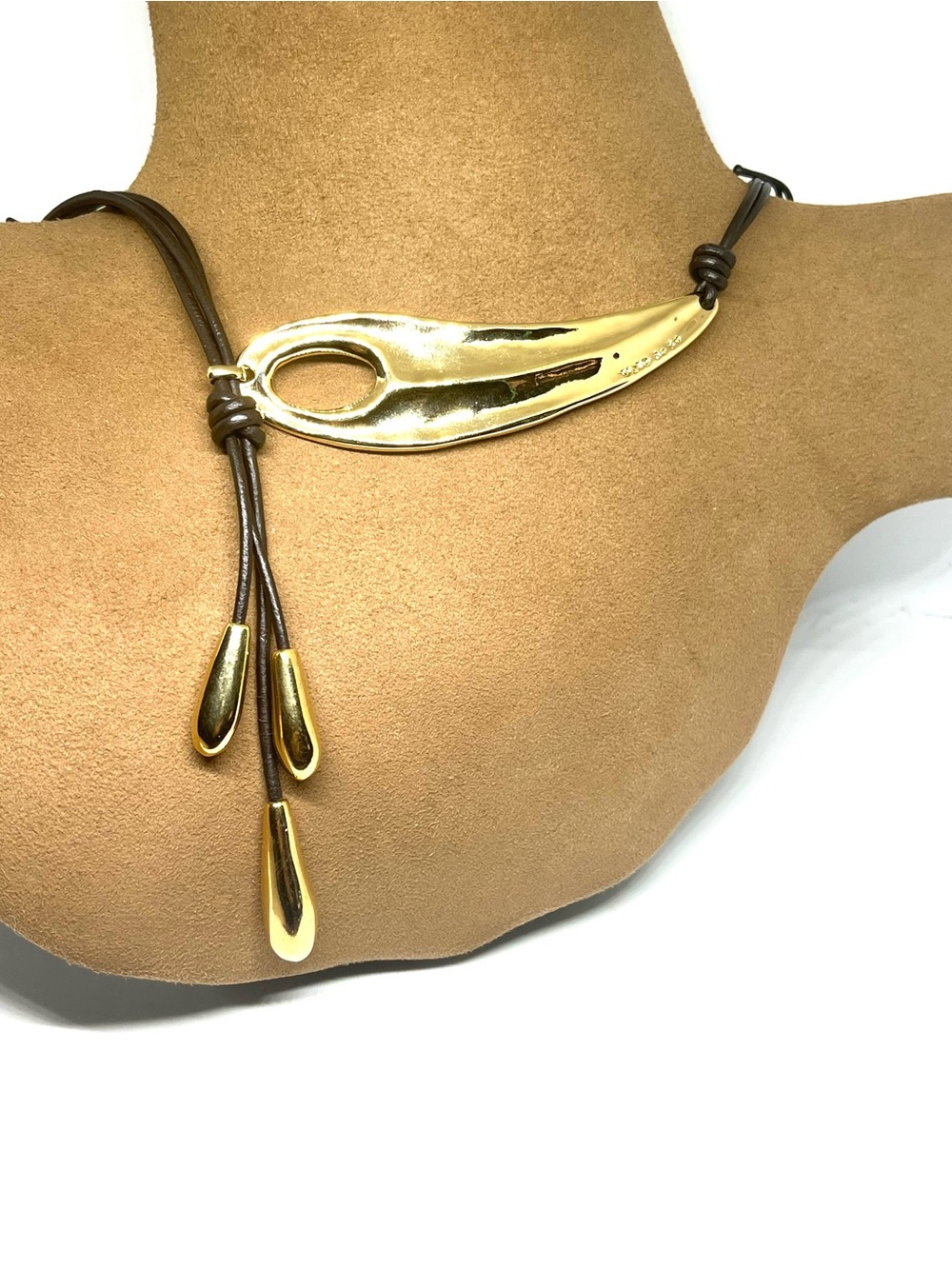 UNO de 50 Big Leaf 18k Gold Plated Necklace